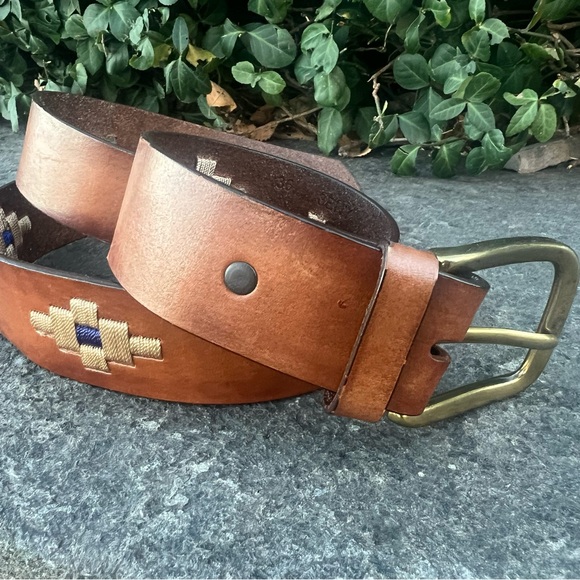 Orvis Leather Belt in Tan with Blue and Cream Cross Stitch Inserts - Size 36 - Picture 9 of 9